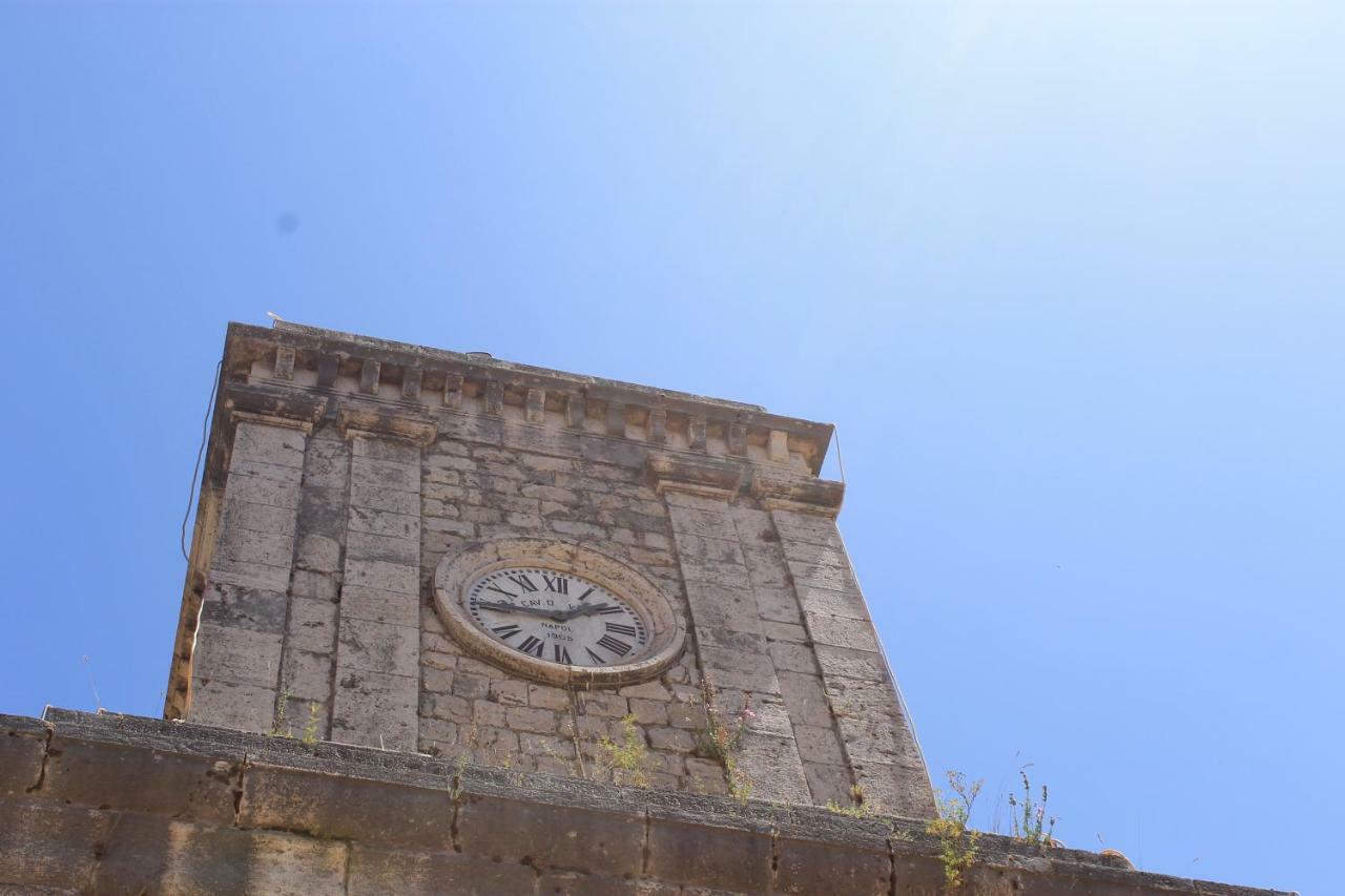 كاباتشو - بايستوم L'Orologio Bed & Breakfast المظهر الخارجي الصورة